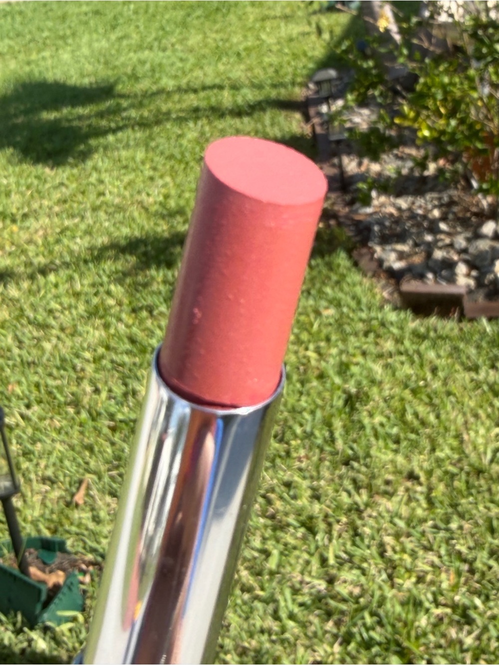 KRISTOFER BUCKLE Cashmere Slip Lipstick In Bardot light brown